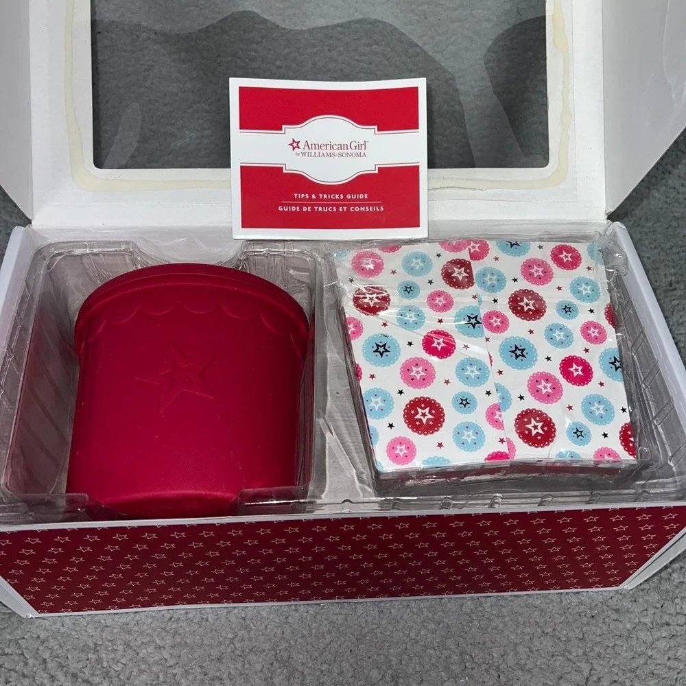 NIB American Girl by Williams-Sonoma Silicone Popcorn Popper 12 Decorative Boxes